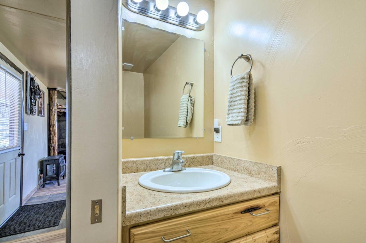 Cozy Home With Canyon Views 2 Mi To Grand Staircase Henrieville Exterior foto